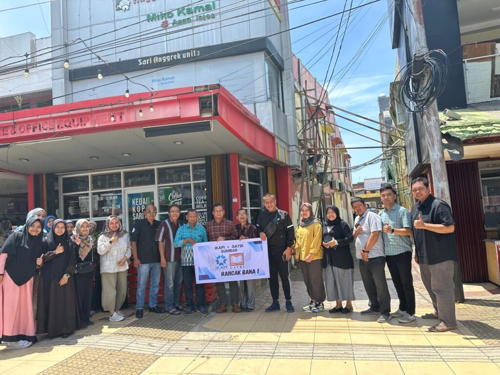 Kolaborasi dan Sinergi: Pertemuan IKAPI Se-Sumatera Barat